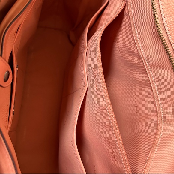 Coach Large Structured Pebble Tote w/Padded Tablet Compartment Excellent Cond. - Picture 13 of 16